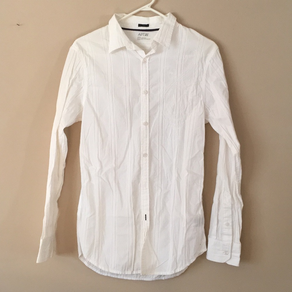 Apt 9 Woman’s Long Sleeve Button-down Shirt